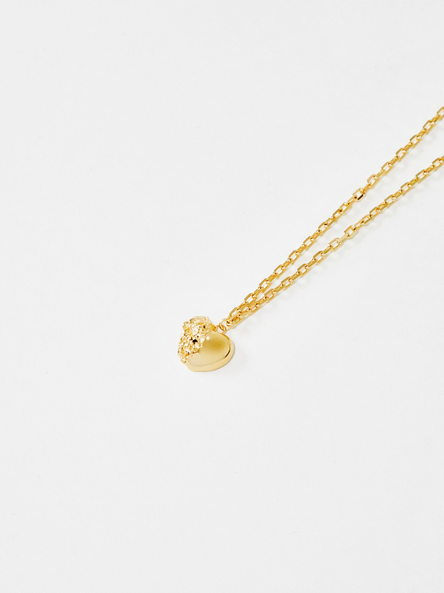 shape of love necklace 01 (gold)