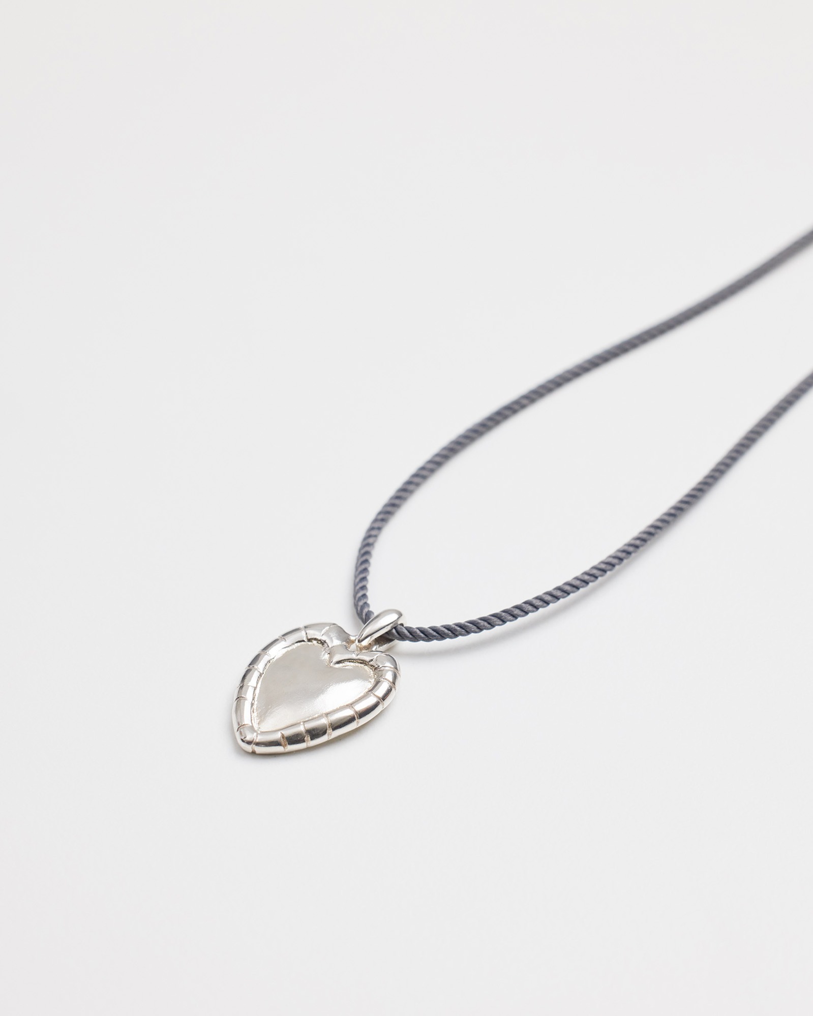 round heart necklace